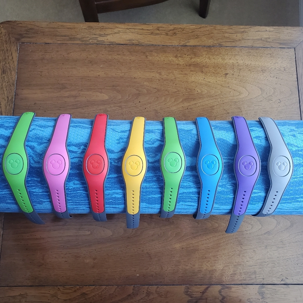 Set of 6 WDW Disney Parks Magic Bands for Cory R